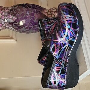 Dansko XP 2.0 Patent Leather Ribbon slip on clogs EU 37